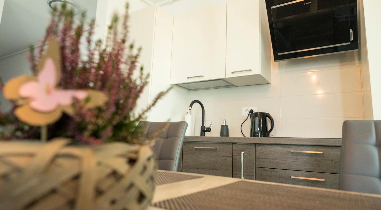 The View Apartment Нэводари Экстерьер фото